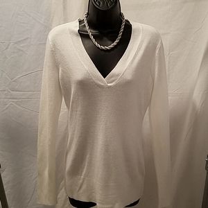Excellent Condition V Neck Sweater Size Small